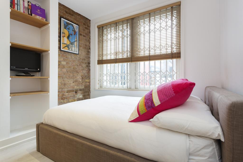 Veeve - Sophisticated Soho Apartment Londra Esterno foto